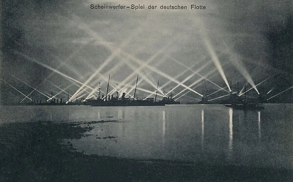 Searchlight display by the German navy (b  /  w photo)