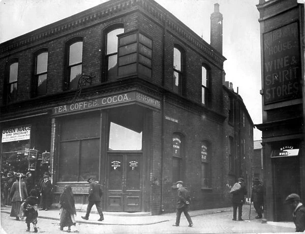 Exchange Street and corner of Castle Folds Lane, 1913-1914, No 23, Exchange Street, Sheffield Cafe Co. Ltd. Norfolk Castle Dining Rooms, No 27, Rotherham House Public House