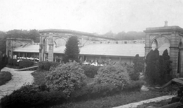 Open Air Secton, 3rd Northern General Hospital, Endcliffe Hall annexe, World War I. The remains of the Grand Conservatory after the removal of glass to create an open-air ward