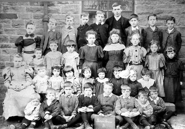Parson Cross School pupils, Halifax Road, c. 1900