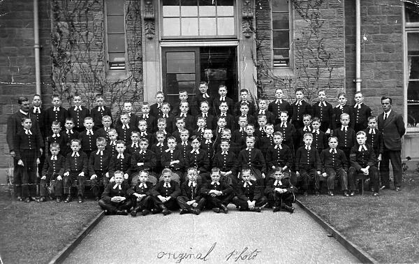 Sheffield Boys Charity (Blue Coat) School, outside the Psalter Lane premises