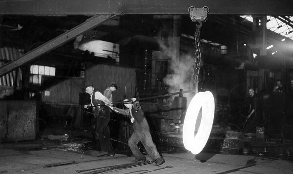 Sheffields Steel industry processes - Making locomotive wheels