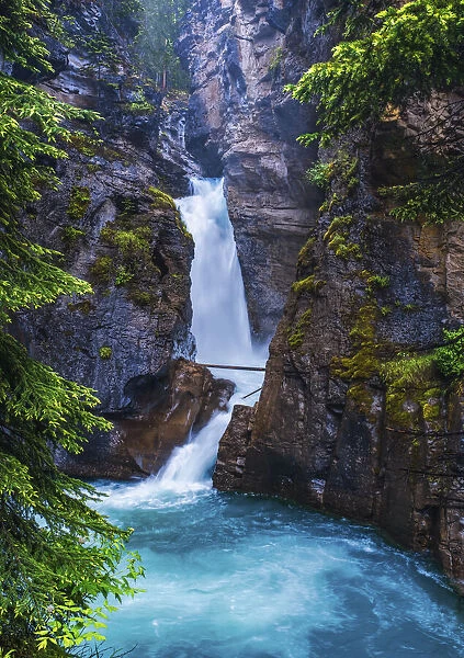 Johnston Canyon, Lower Falls, Banff National Park, Alberta, Canada