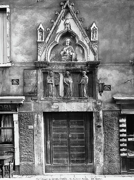 A XIV Century doorway on Via Garibaldi in Venice