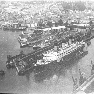 O E Simmonds aerial view of Southampton Docks