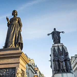 Florence Nightingale statue, Waterloo Place, London, England, UK