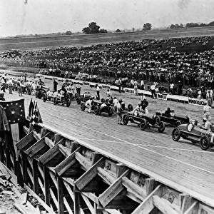 AUTOMOBILES: RACING. Racing near Washington, D. C. in 1922