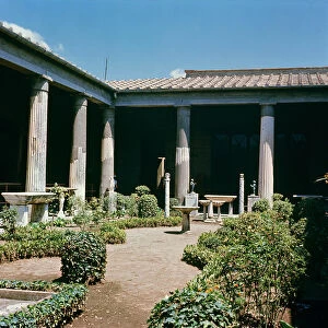 The Atrium, House of the Vettii (photo)