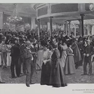 The Folies Bergere, Paris, at 11. 17 (b / w photo)