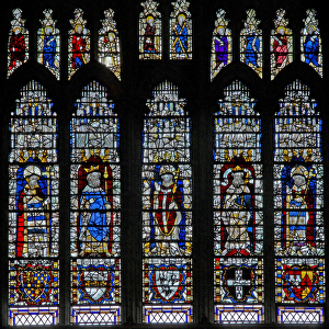 Window c18 depicting kings and Archbishops (stained glass)