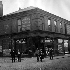 Exchange Street and corner of Castle Hill (left), 1913-1914, No 15, Exchange Street, William Anson, Umbrella Manufacturer, No 17, Maurice Argyle Heathcote, Grocer, No 23, Sheffield Cafe Co. Ltd. Norfolk Castle Dining Rooms